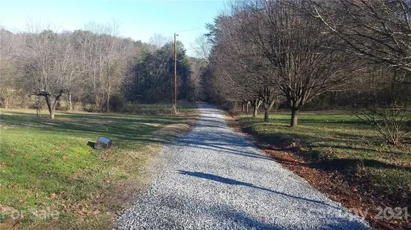 2097 E Flat Church RD, Lenoir, NC 28645