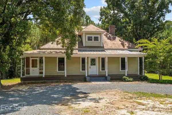 501 Allenton ST, Mount Gilead, NC 27306