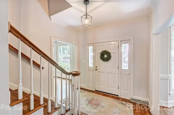 2616 Oakmeade DR, Charlotte, NC 28270