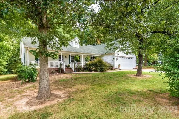 1836 Kathy ST, Newton, NC 28658