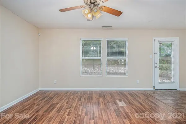 2411 Mint Thistle CT, Charlotte, NC 28269