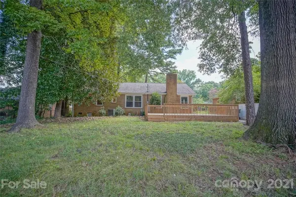 6524 Idlebrook DR, Charlotte, NC 28212