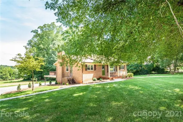 3064 Sandy Ford RD, Newton, NC 28658