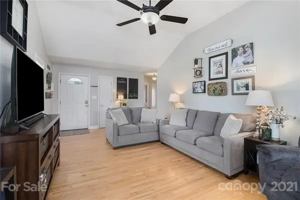 205 Pleasant ST, Belmont, NC 28012