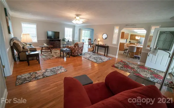 2920 Dysartsville RD, Nebo, NC 28761