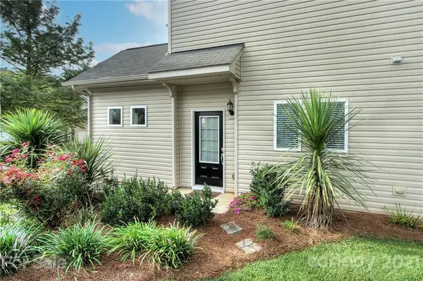 2502 Royal York AVE, Charlotte, NC 28210
