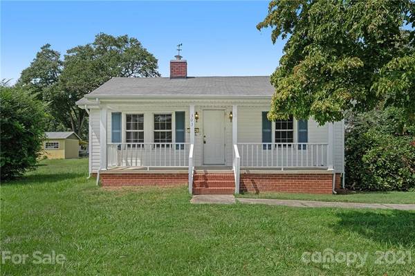303 Eastwood DR, Mount Holly, NC 28120