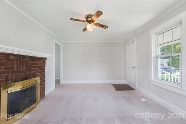 303 Eastwood DR, Mount Holly, NC 28120