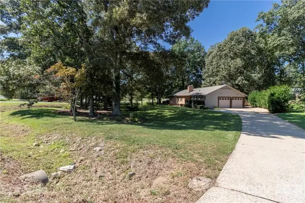 1776 Arden DR, Lincolnton, NC 28092