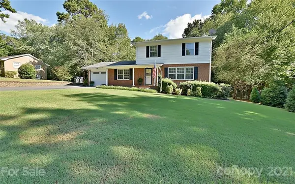 2121 Briarwood CIR, Fort Mill, SC 29715