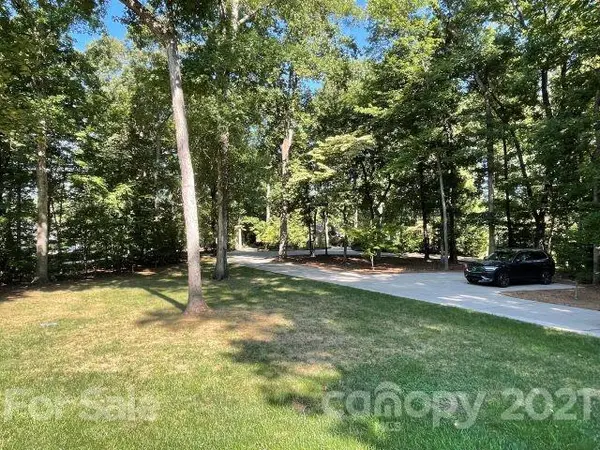8152 Deep Water LN #8, Denver, NC 28037