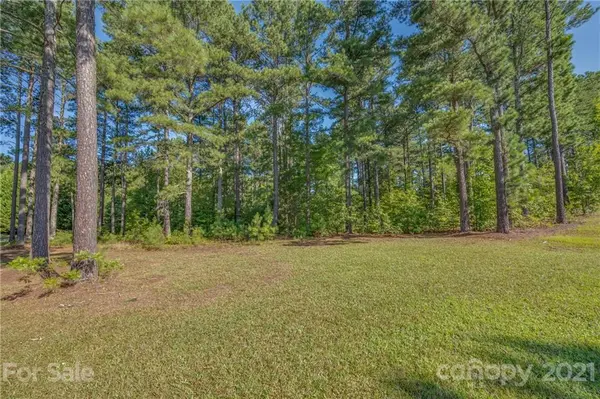 120 Pleasant Hill RD, Landrum, SC 29356
