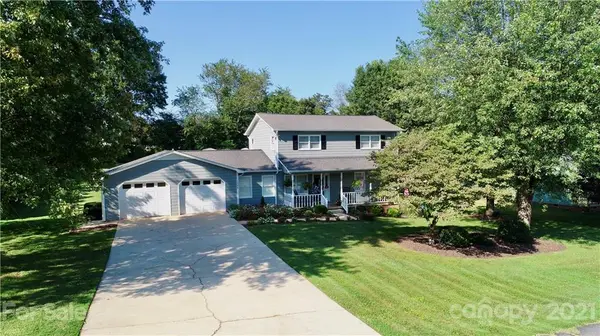 1724 Acorn AVE, Hudson, NC 28638