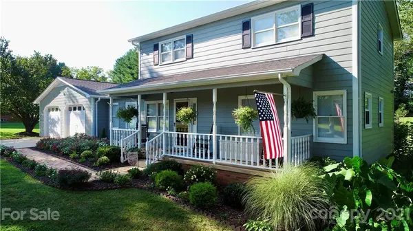1724 Acorn AVE, Hudson, NC 28638