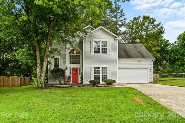 1721 Silverberry CT, Charlotte, NC 28214