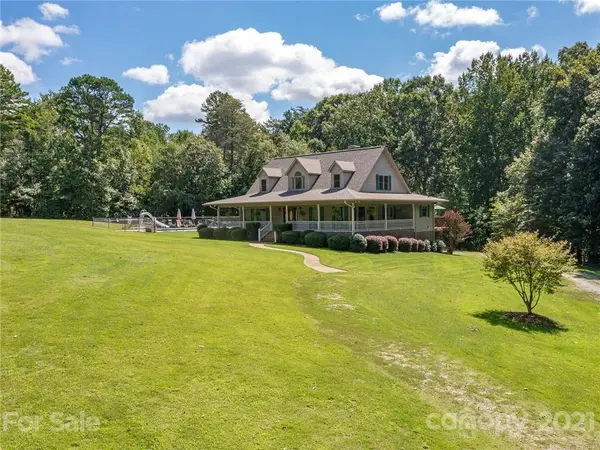 124 Wicklow LN, Campobello, SC 29322