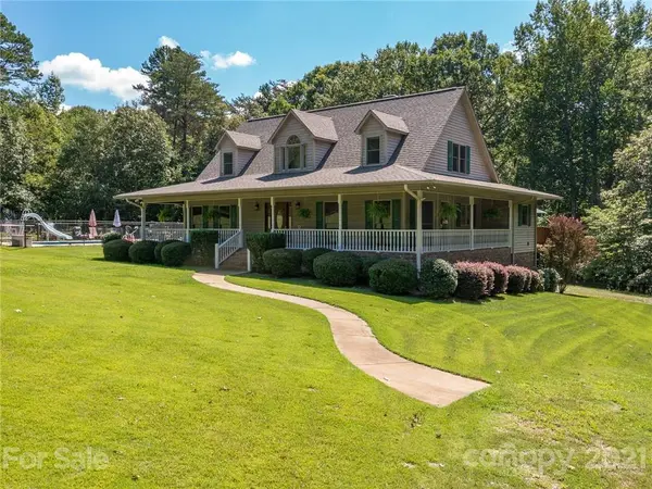 124 Wicklow LN, Campobello, SC 29322