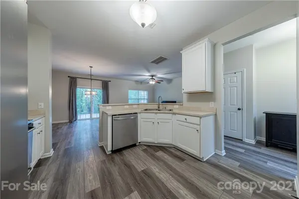 8412 Carolina Lily LN, Charlotte, NC 28262