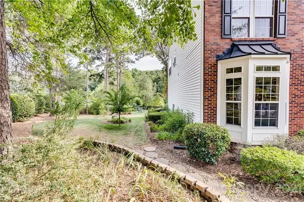 12507 Cardinal Woods DR, Pineville, NC 28134
