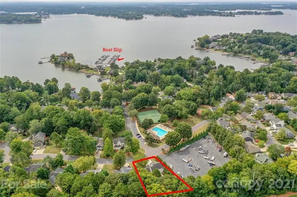 192 Southhaven DR, Mooresville, NC 28117