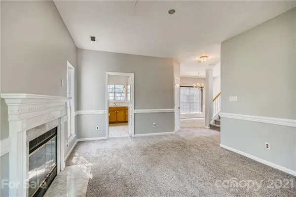 1618 Jeffrey Bryan DR, Charlotte, NC 28213