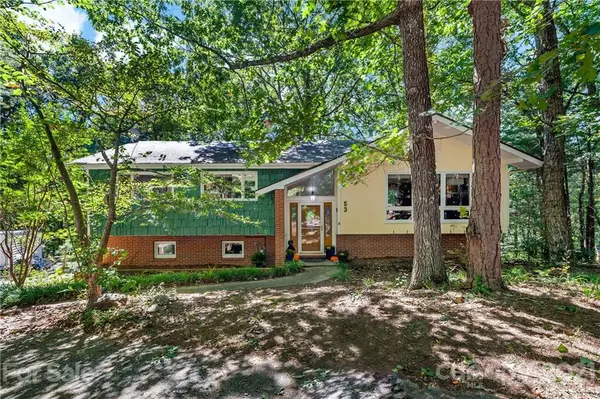 53 Sleepy Hollow DR, Asheville, NC 28805