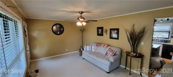 4009 Buff ST, Hickory, NC 28602