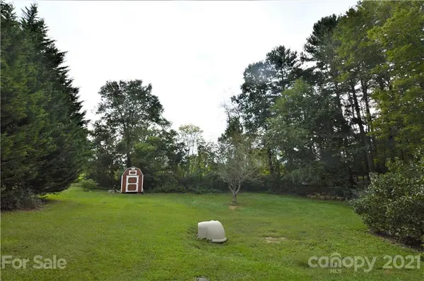 314 Cypress ST, Hudson, NC 28638