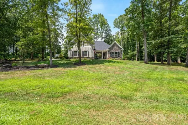 1525 Cranwell DR, Mt Ulla, NC 28125