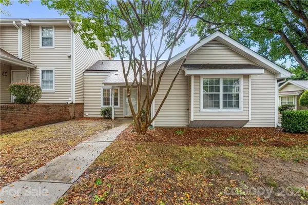 7831 Davinci LN, Charlotte, NC 28226