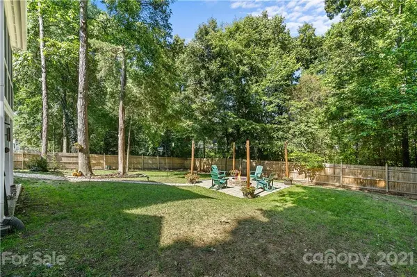 5127 Fairvista DR, Charlotte, NC 28269