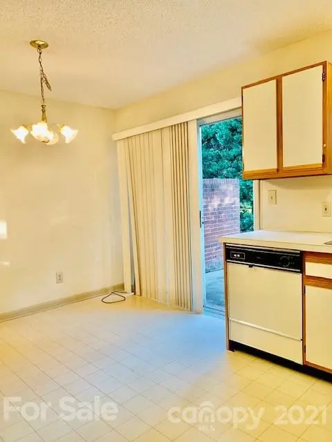 102 Brandywine DR NE #C-3, Conover, NC 28613