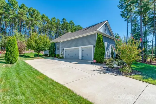 309 Holdsworth DR, Mount Holly, NC 28120