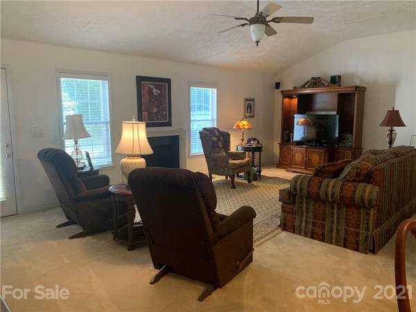 119 Country Grove RD, Kings Mountain, NC 28086