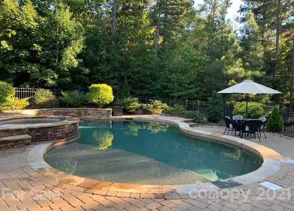 602 May Green DR, Lake Wylie, SC 29710