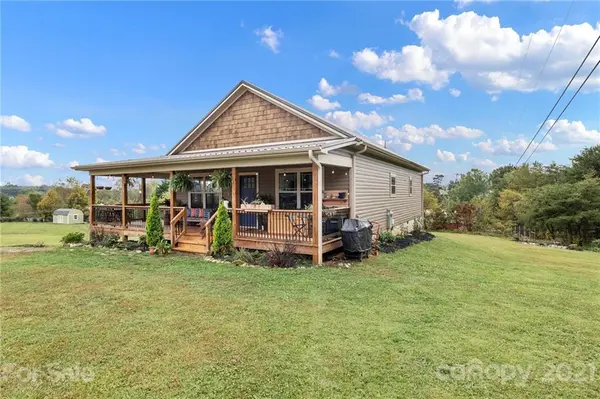 105 Bluebird Meadows CT, Alexander, NC 28701