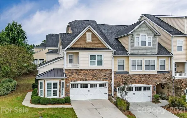 305 Wave Crest DR, Tega Cay, SC 29708