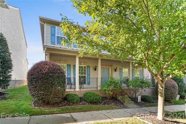 15621 Troubadour LN, Huntersville, NC 28078