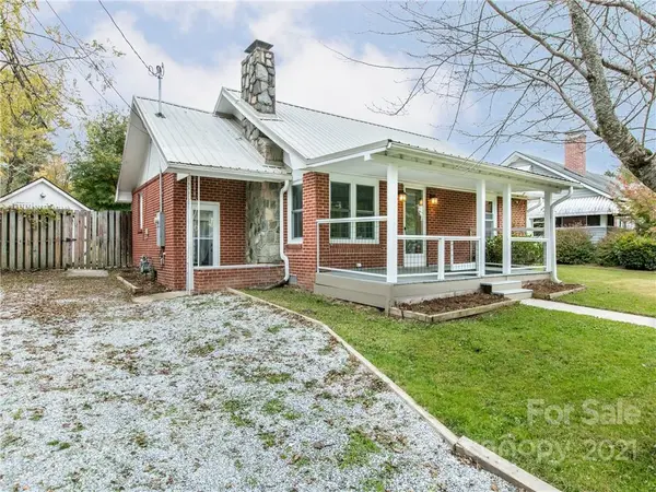 75 Green Acres AVE, Brevard, NC 28712
