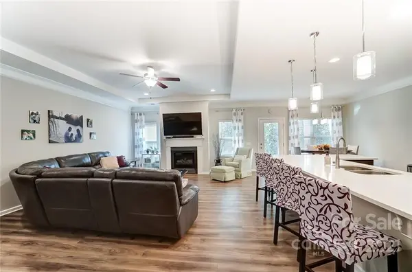 208 Clauser RD S, Mount Holly, NC 28120
