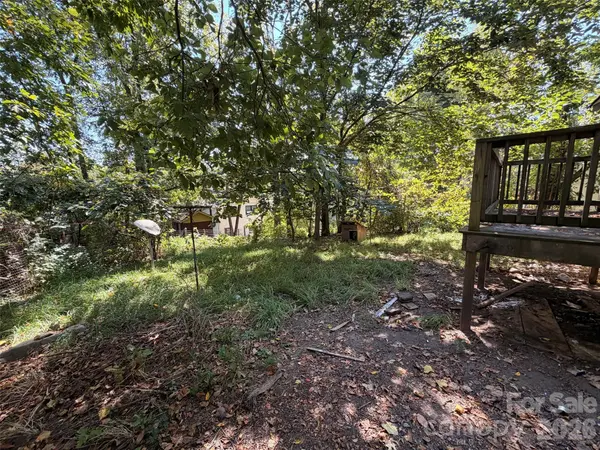 57 Mardell CIR, Asheville, NC 28806
