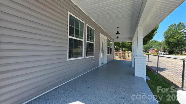 406 S Market ST, Lancaster, SC 29720
