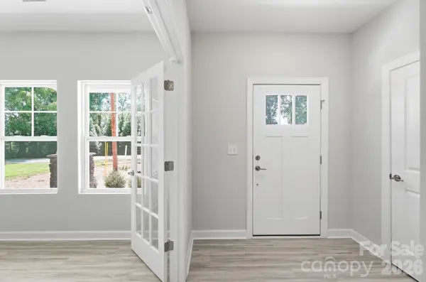148 Brandy LN, Statesville, NC 28677