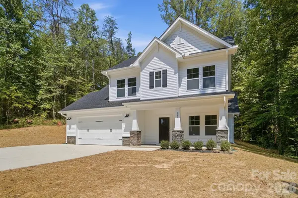 148 Brandy LN, Statesville, NC 28677