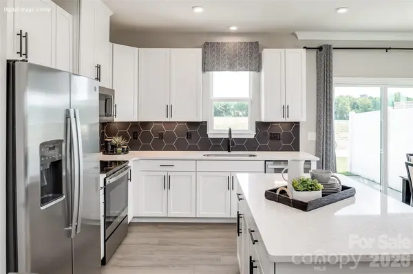 4017 Commonfield CT, Charlotte, NC 28213