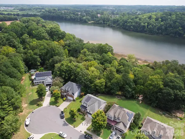 172 Tom Sawyer LN #181, Mount Holly, NC 28120