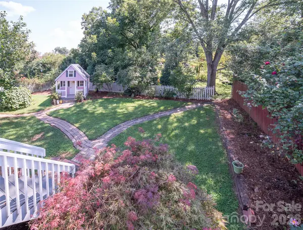 115 N Chestnut ST, Morganton, NC 28655