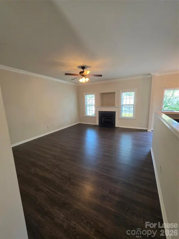 15542 Stronvar House LN, Charlotte, NC 28277