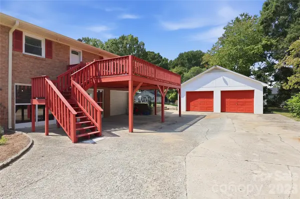 1014 Hoke ST, Kannapolis, NC 28081