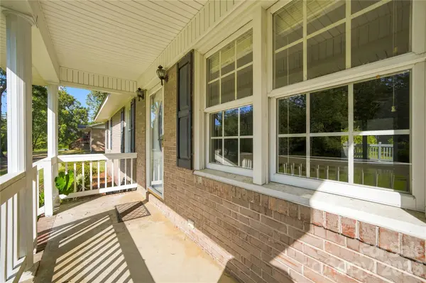 556 Oakhaven DR, Lancaster, SC 29720